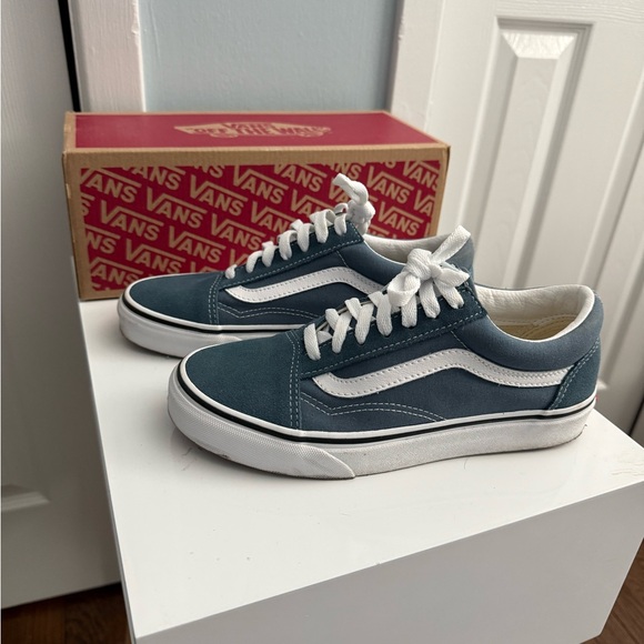 Vans Women’s Size 7 Blue and White Sneakers - Picture 1 of 5
